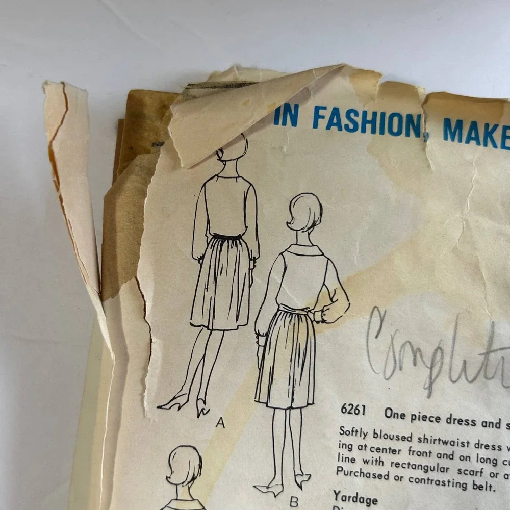 Vogue Vintage 1960's Pattern #6261 One Piece Dress And Scarf‎ Size 18